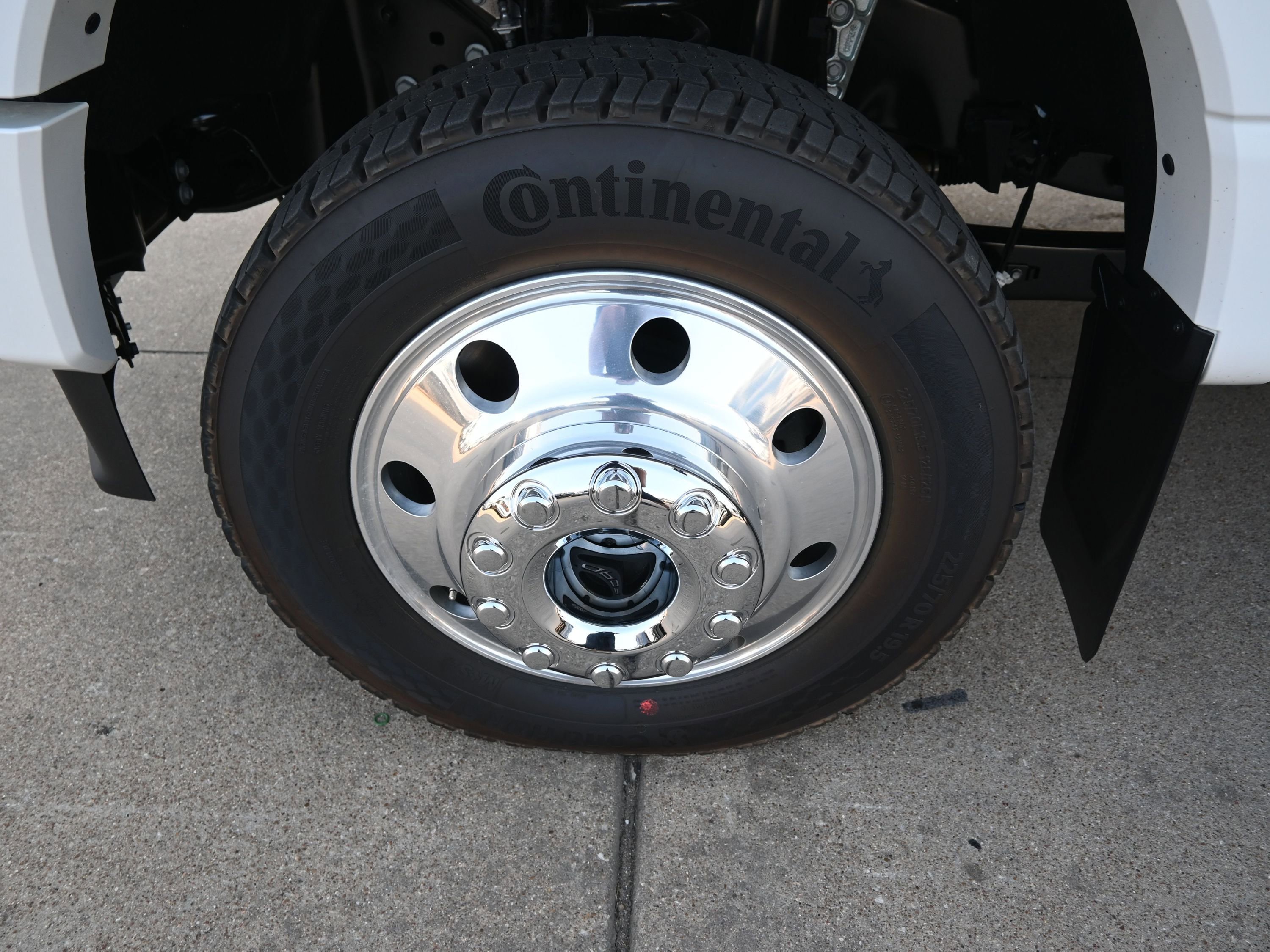 New 2026 Ford F450 Platinum w/ Platinum Plus Package image 11