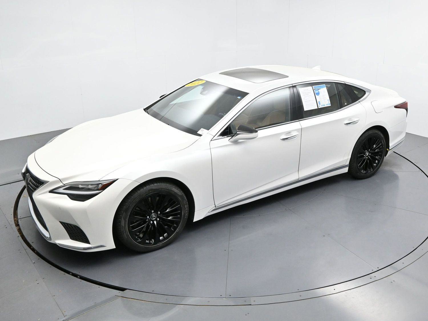 Used 2022 Lexus LS 500 w/ Accessory Package (Z1) image 32