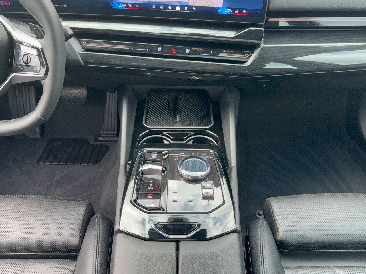 Used 2026 BMW 530i RWD image 22