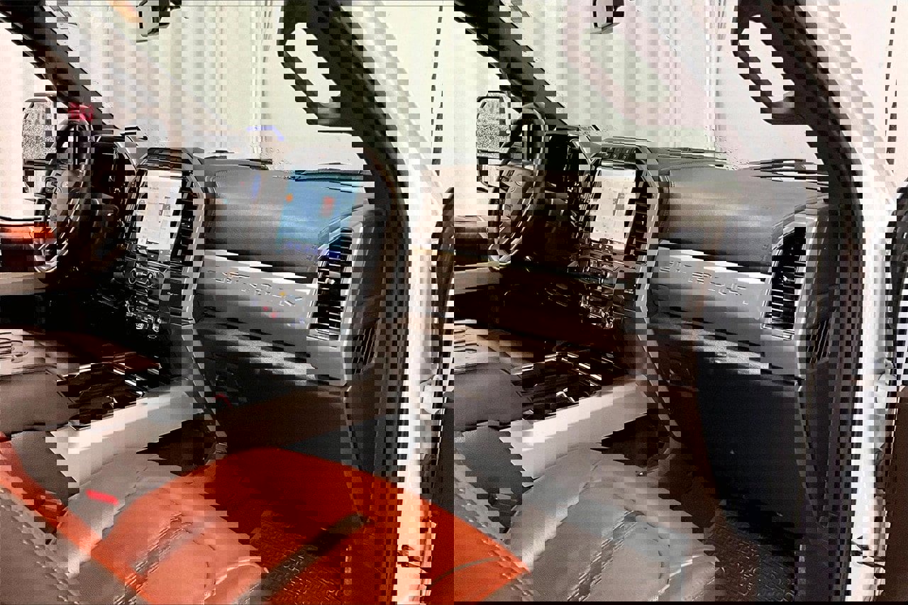 Used 2022 Ford F350 King Ranch w/ Chrome Package image 28