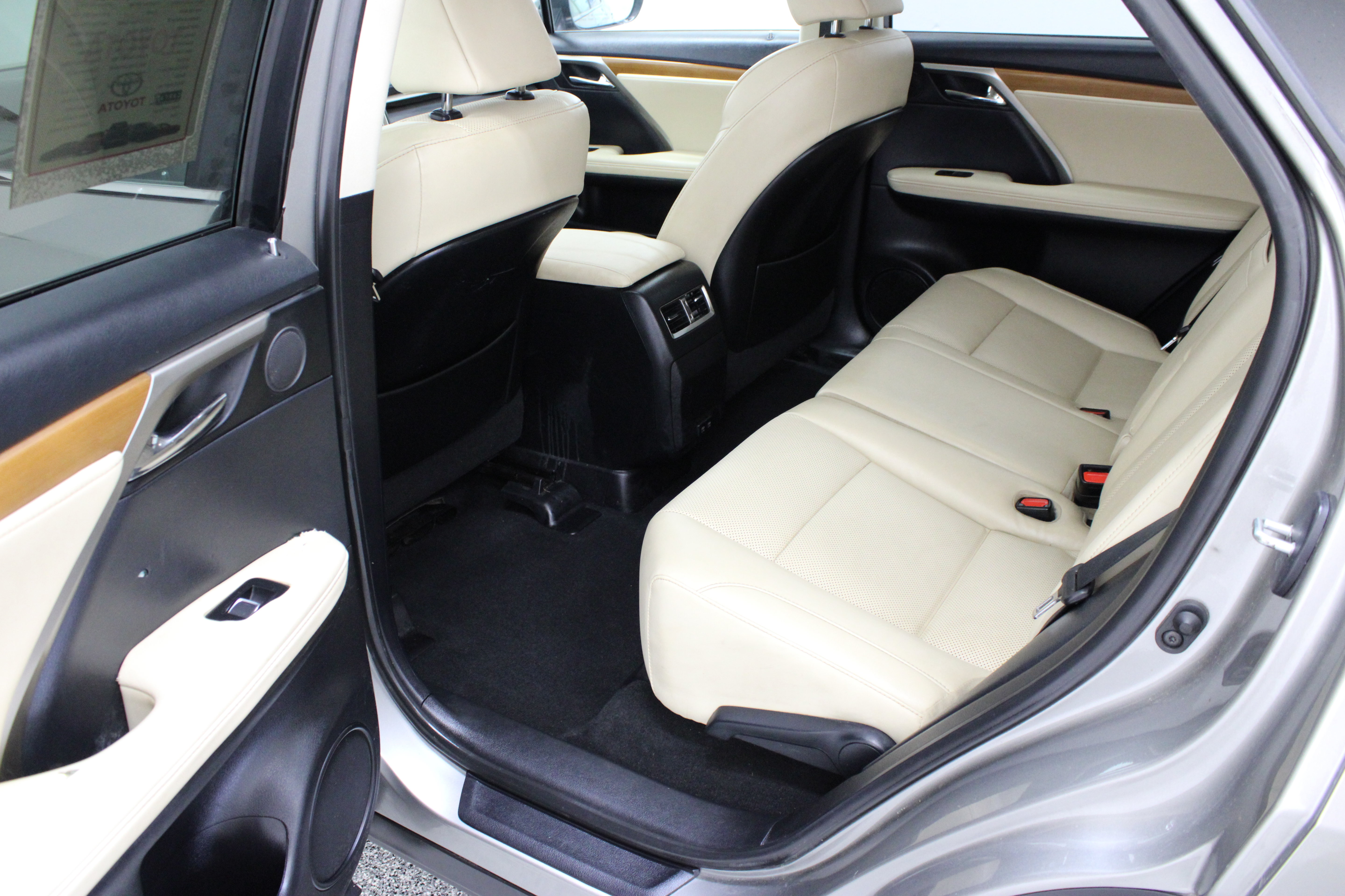 Used 2022 Lexus RX 350 FWD w/ Premium Package image 29