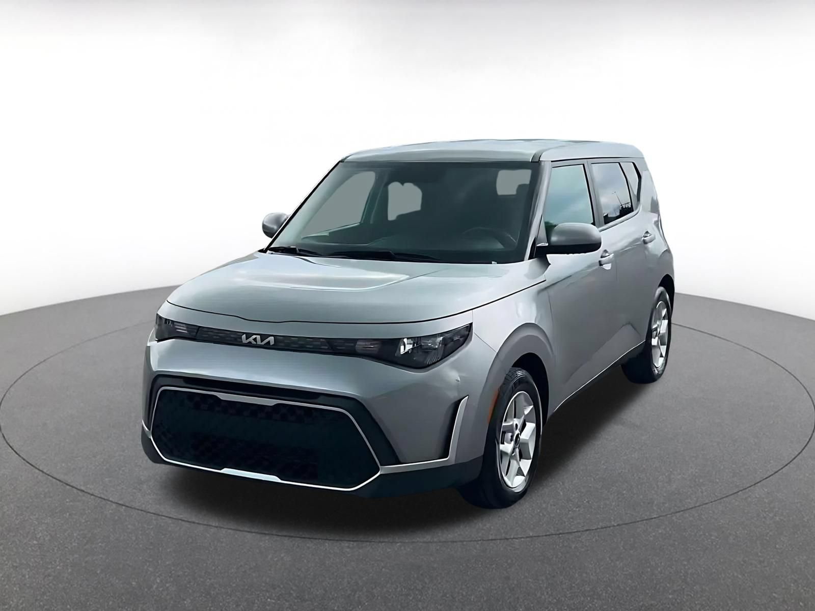 Used 2025 Kia Soul LX w/ LX Technology Package FWD image 7
