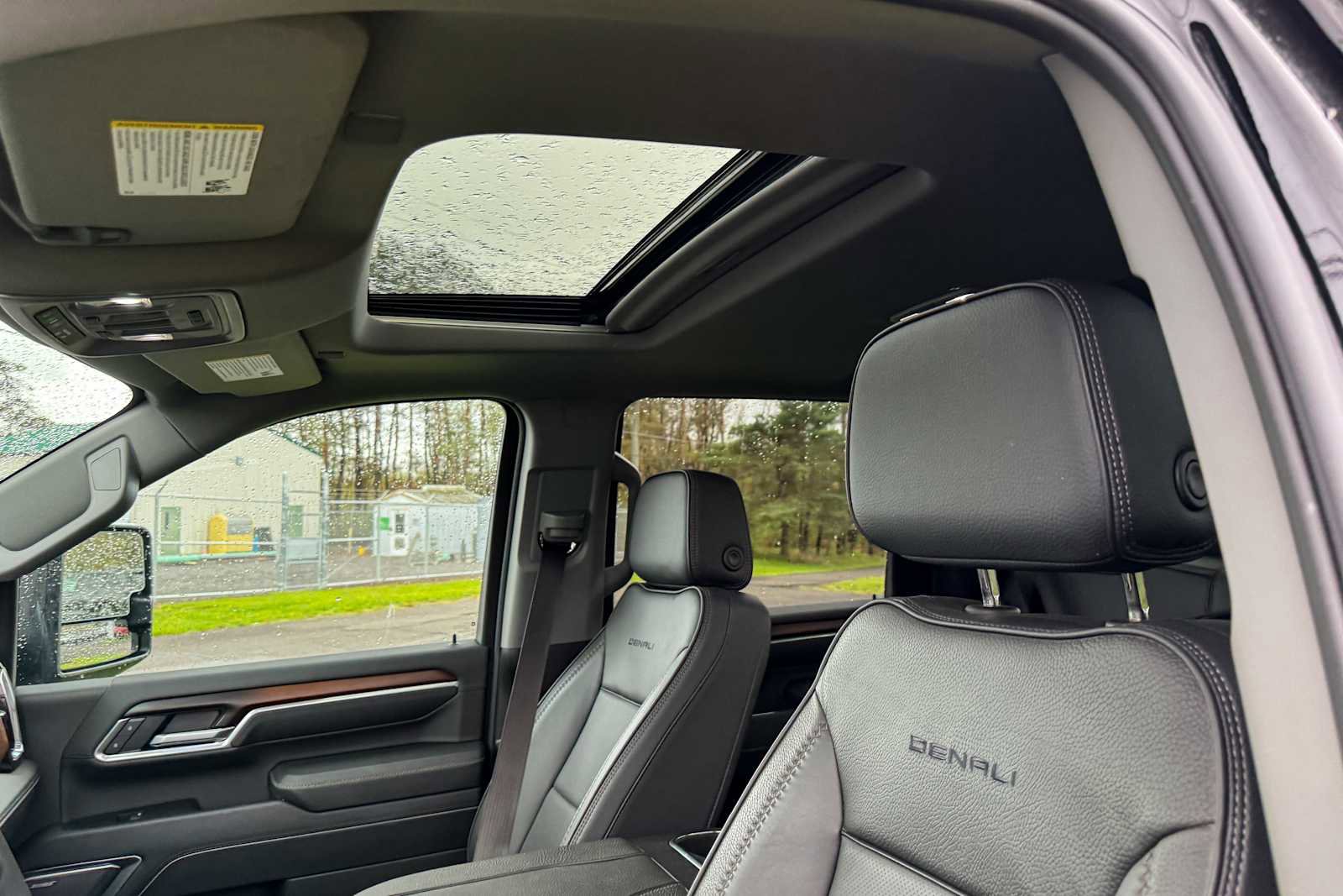 Used 2025 GMC Sierra 3500 Denali w/ Denali Reserve Package AWD/4WD image 16