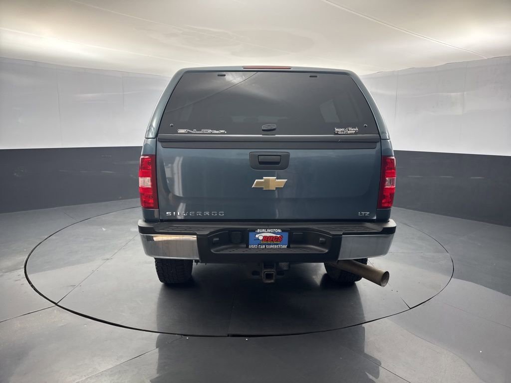 Used 2011 Chevrolet Silverado 2500 LTZ AWD/4WD image 4