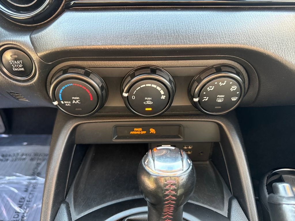 Used 2019 MAZDA MX-5 Miata Sport w/ I-ACTIVSENSE Sport Package image 22