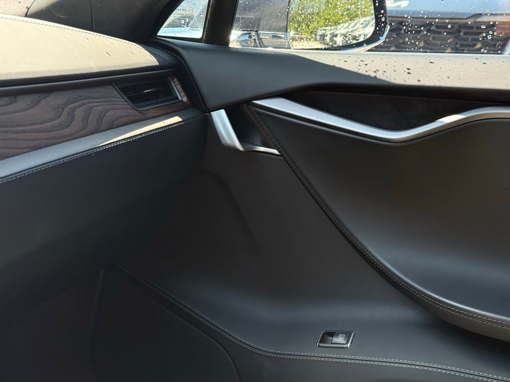 Used 2019 Tesla Model S Long Range image 33