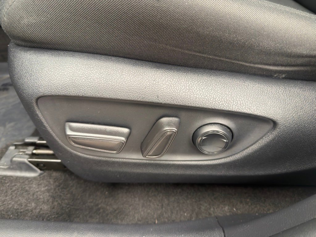 Used 2021 Toyota RAV4 XLE image 14