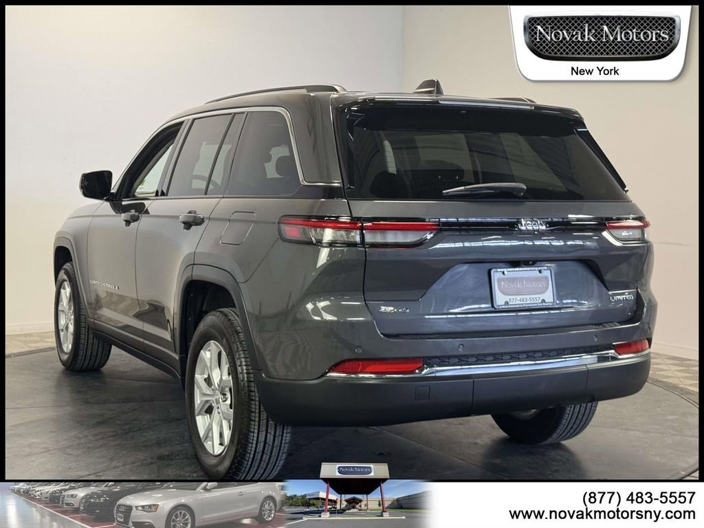 Used 2023 Jeep Grand Cherokee Limited AWD/4WD image 7