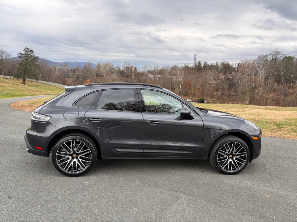 Certified 2026 Porsche Macan Turbo AWD/4WD image 8