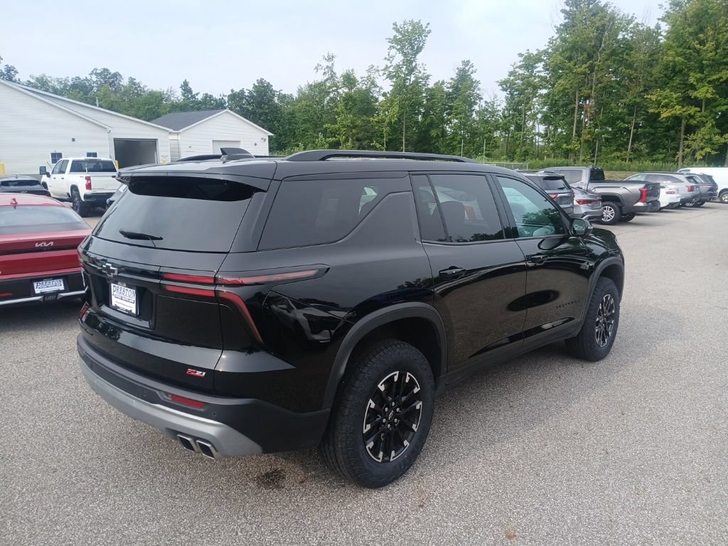 Used 2024 Chevrolet Traverse Z71 AWD/4WD image 6