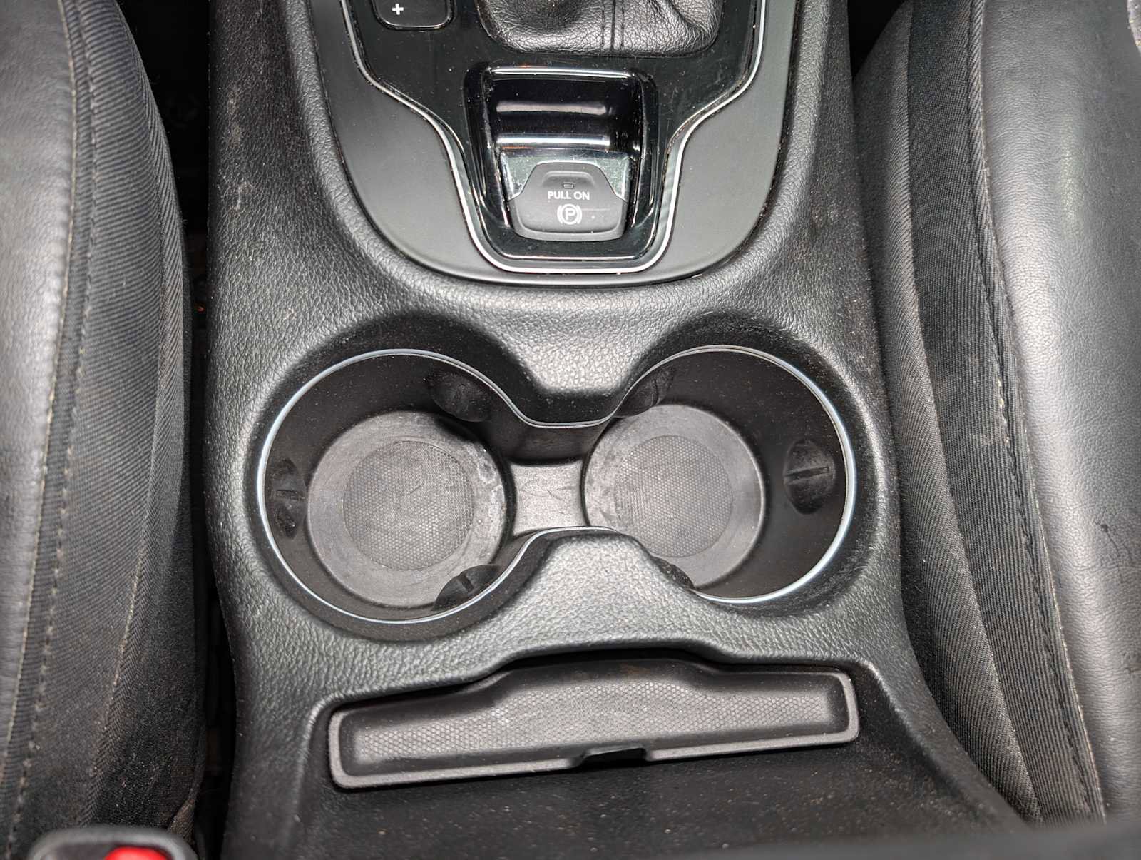 Used 2019 Jeep Cherokee Limited image 29