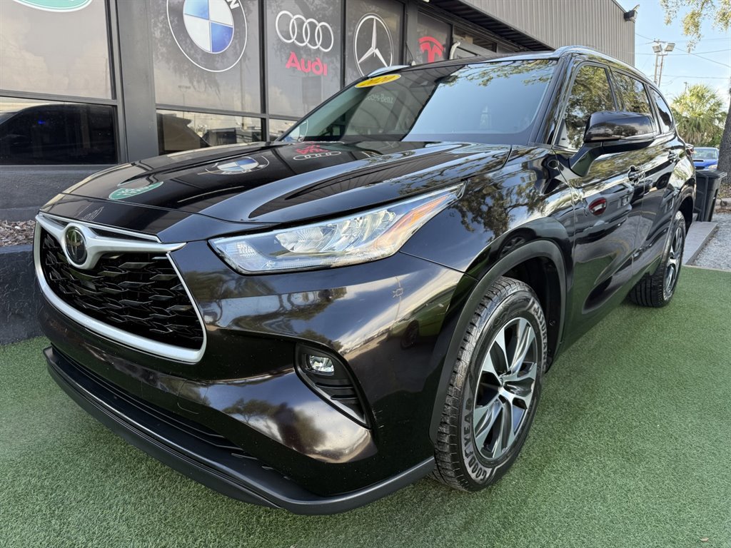 Used 2020 Toyota Highlander XLE
