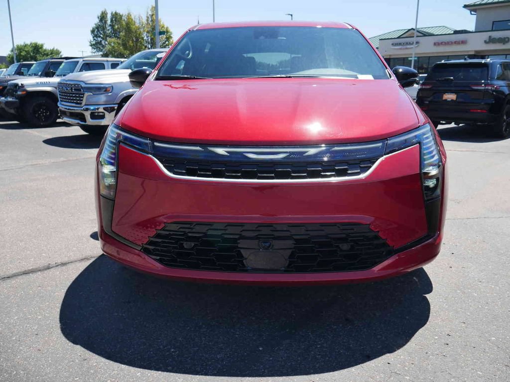 New 2027 Chrysler Pacifica Limited w/ Trailer Tow Group AWD/4WD image 2