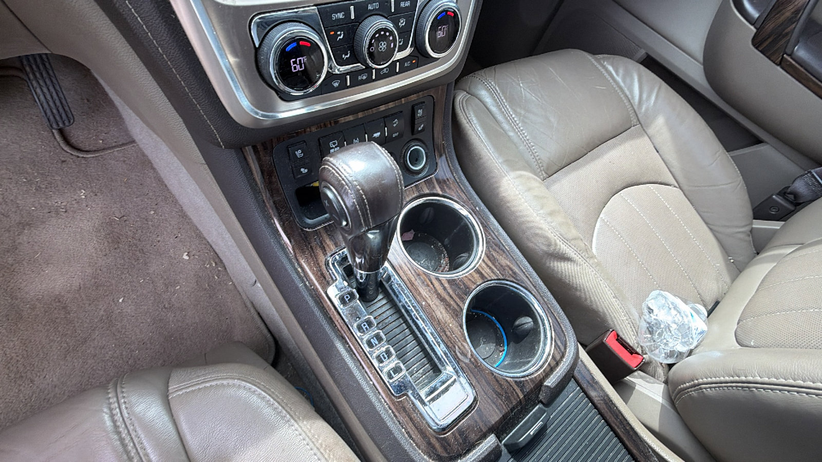 Used 2014 GMC Acadia Denali image 35