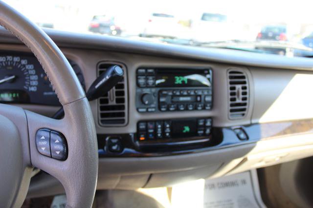 Used 1997 Buick Park Avenue Ultra image 19