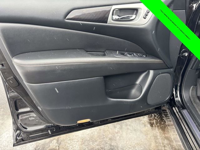 Used 2019 Nissan Pathfinder SL image 10
