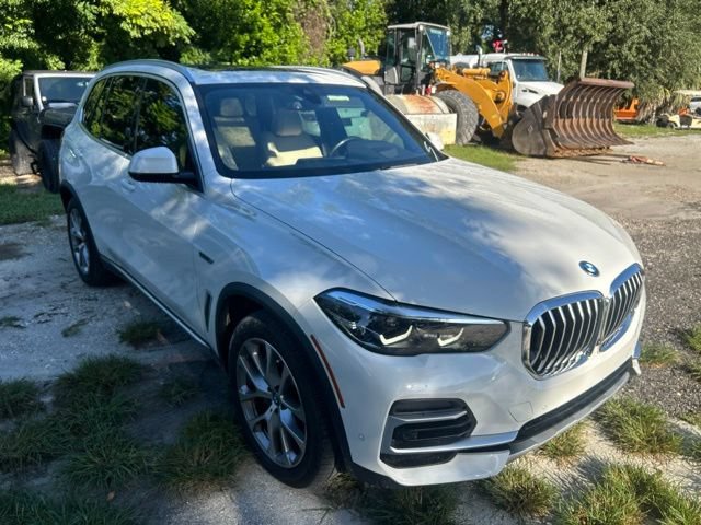 Used 2022 BMW X5 xDrive45e w/ Premium Package AWD/4WD image 1