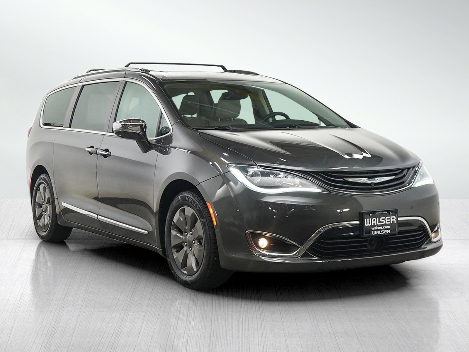 Used 2018 Chrysler Pacifica Limited w/ Advanced Safetytec Group FWD image 7
