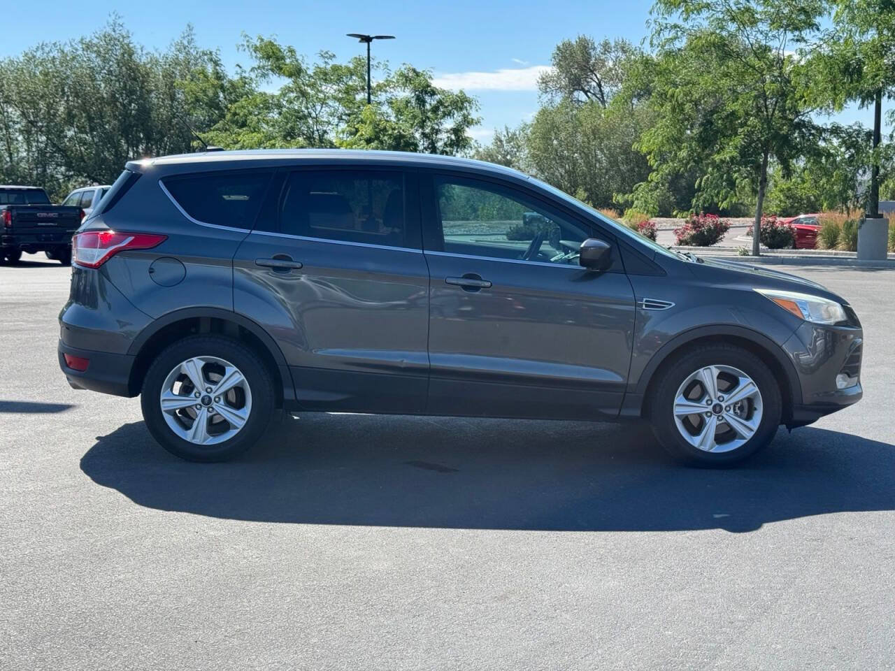 Used 2015 Ford Escape SE AWD/4WD image 8