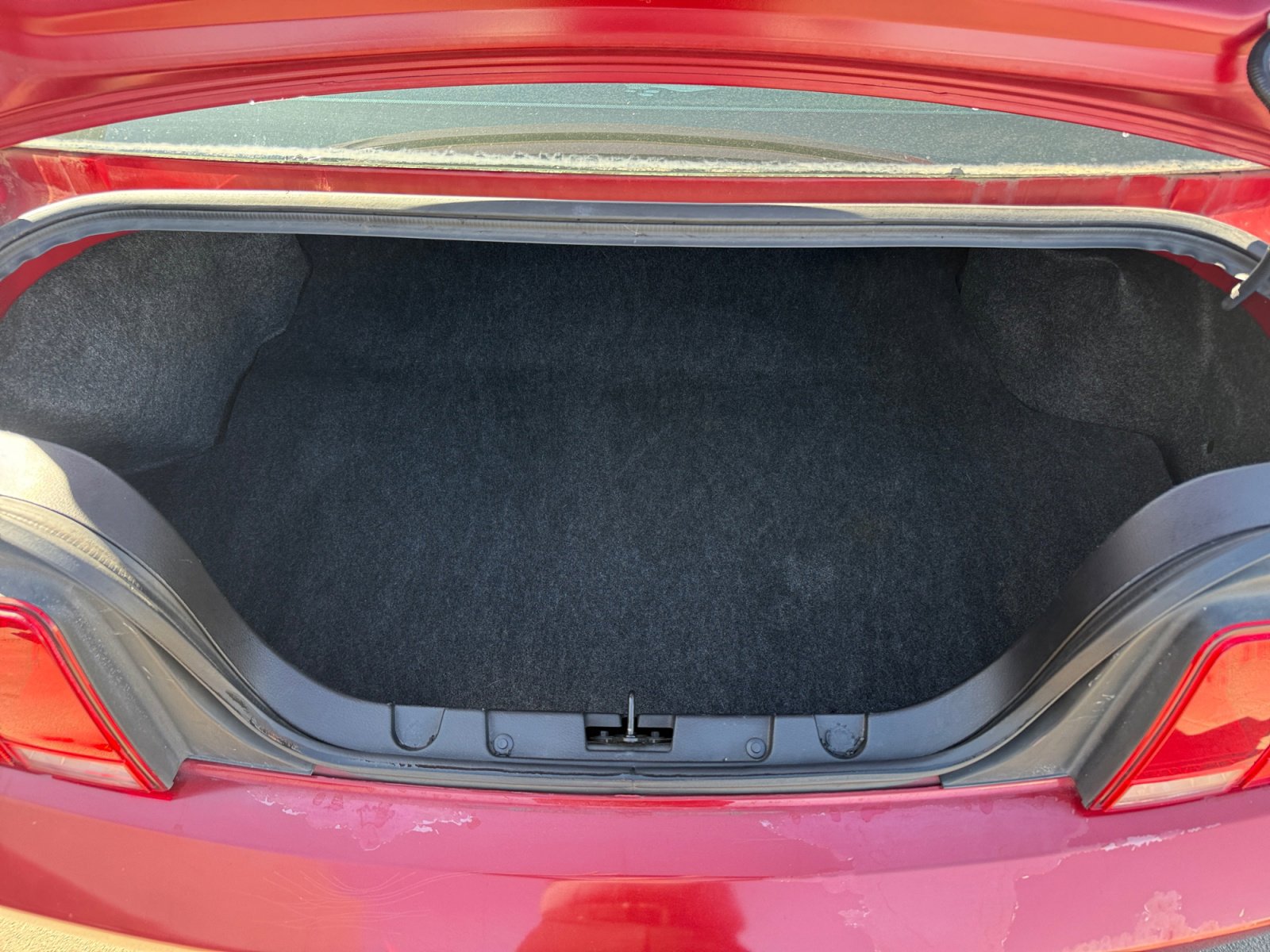 Used 2008 Ford Mustang Deluxe image 29