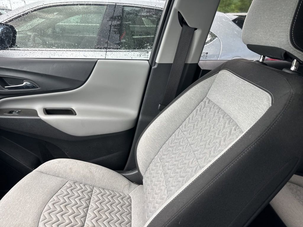 Used 2024 Chevrolet Equinox LS w/ LS Convenience Package FWD image 14