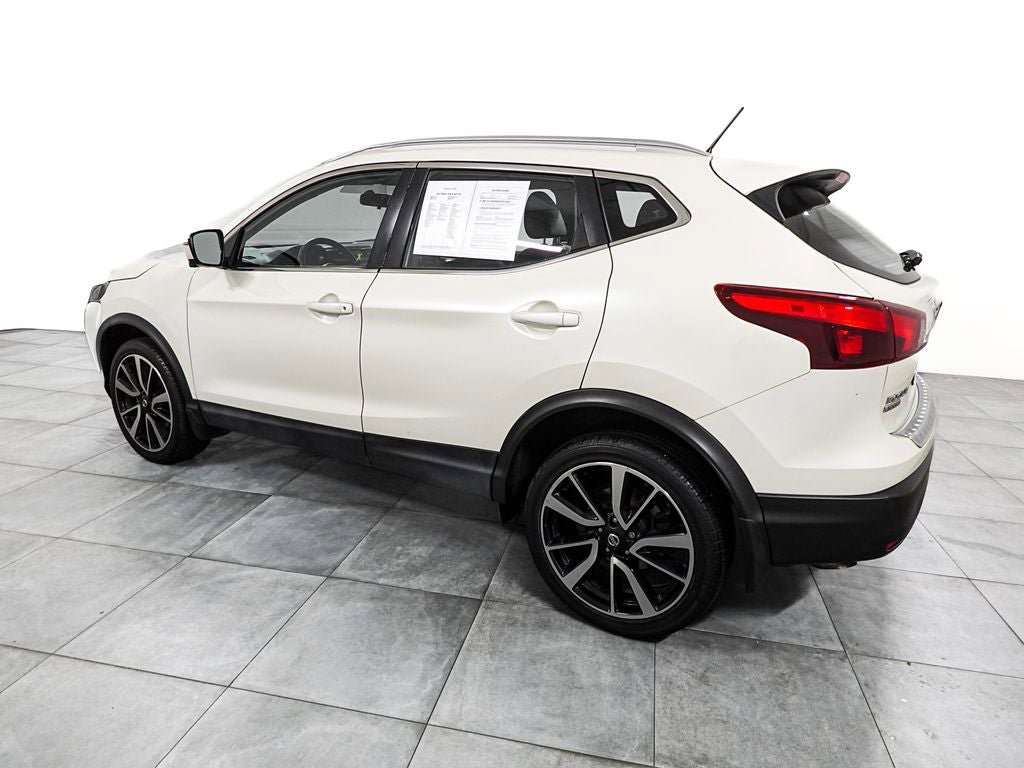Used 2017 Nissan Rogue Sport SL FWD image 5