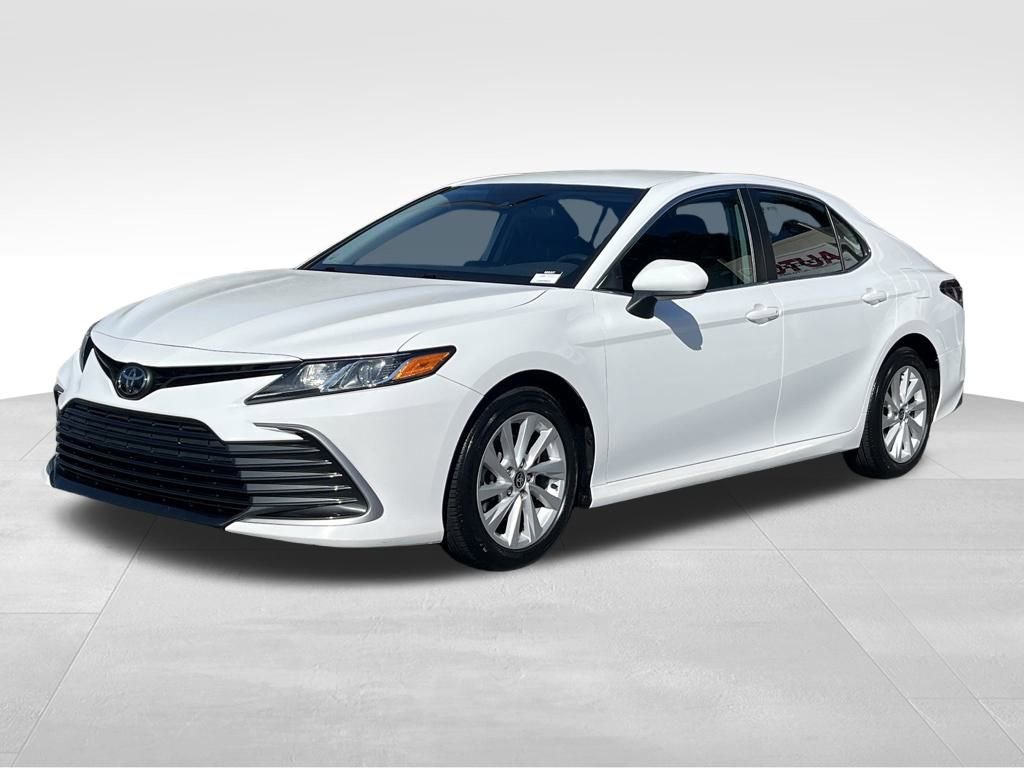 Used 2022 Toyota Camry LE