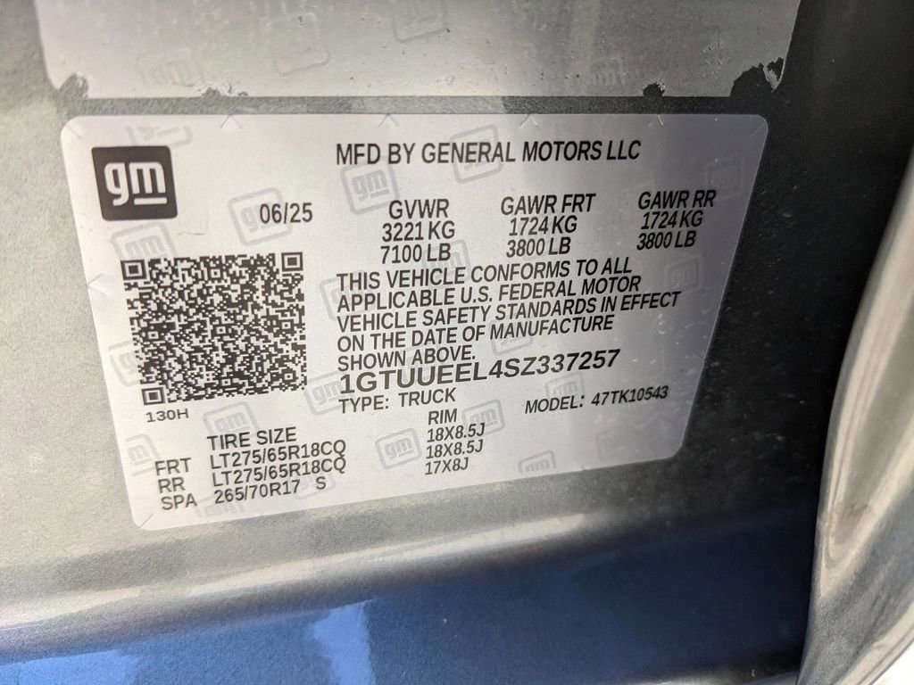 Used 2025 GMC Sierra 1500 AT4 image 37