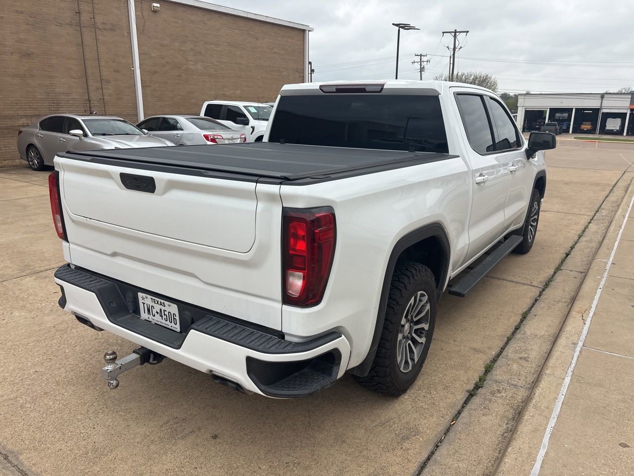 Used 2021 GMC Sierra 1500 Elevation w/ X31 Off-Road Package image 3