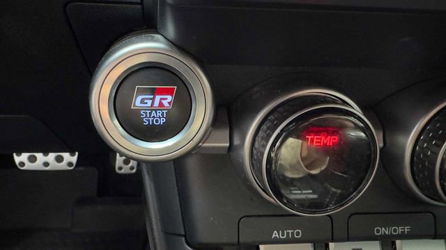 Used 2022 Toyota GR86 Premium image 23