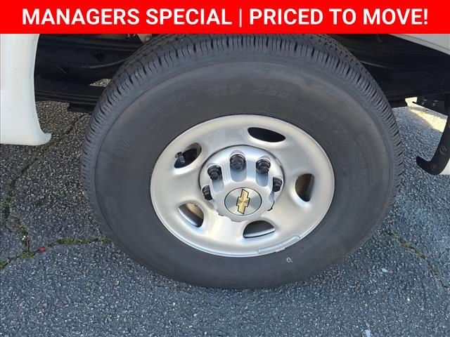 New 2025 Chevrolet Express 2500 Extended w/ Driver Convenience Package image 18