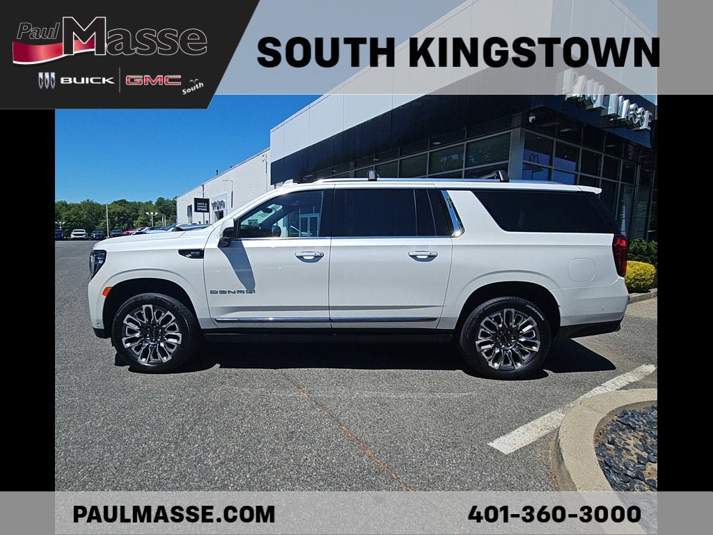 Used 2023 GMC Yukon XL Denali Ultimate AWD/4WD image 4