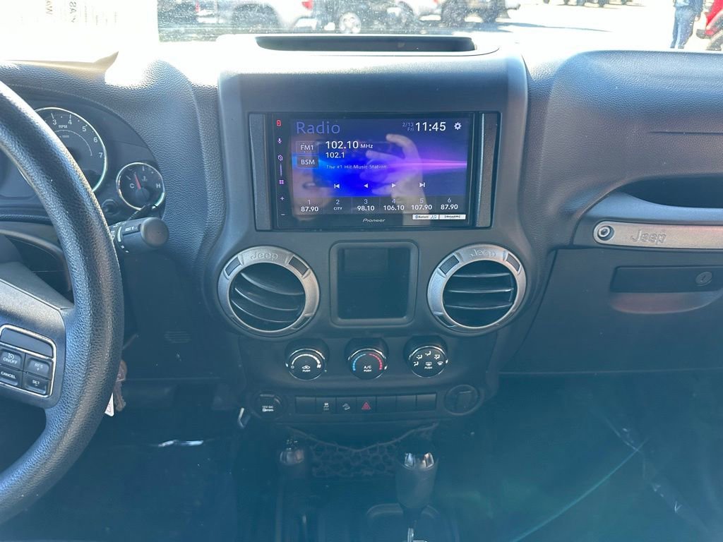 Used 2013 Jeep Wrangler Unlimited Sport AWD/4WD image 21