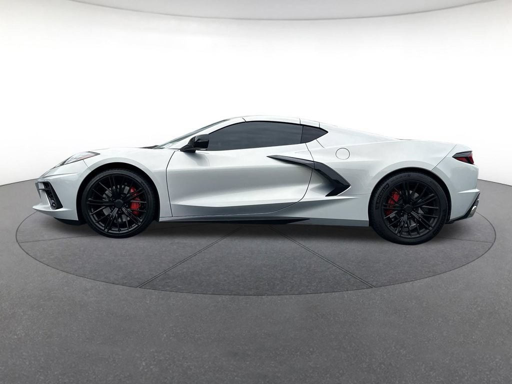Used 2024 Chevrolet Corvette Stingray Preferred Cpe w/ Z51 Performance Package RWD image 2