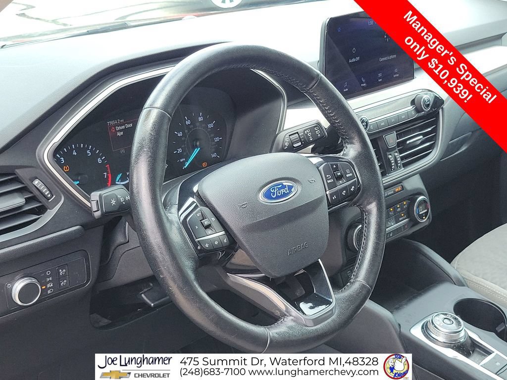 Used 2021 Ford Escape SE w/ Cold Weather Package FWD image 11