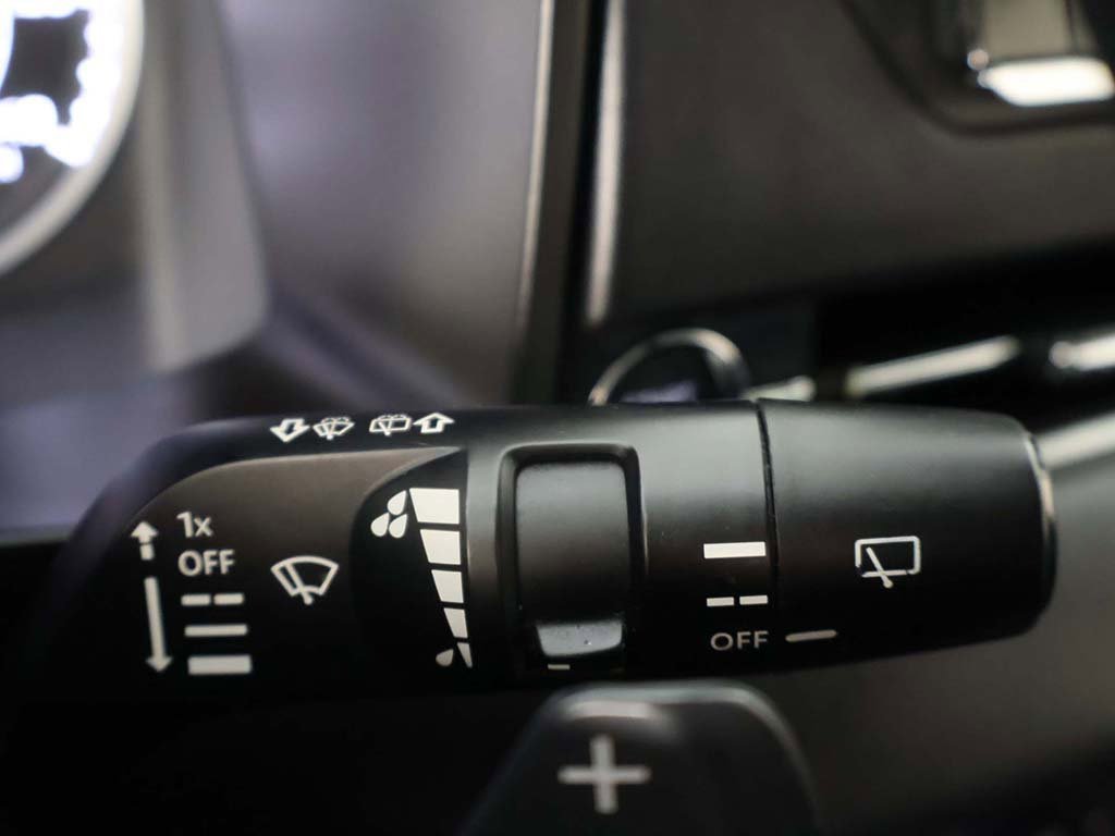 Used 2022 Mitsubishi Outlander ES image 36