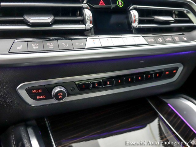 Used 2021 BMW X6 xDrive40i w/ Executive Package image 23