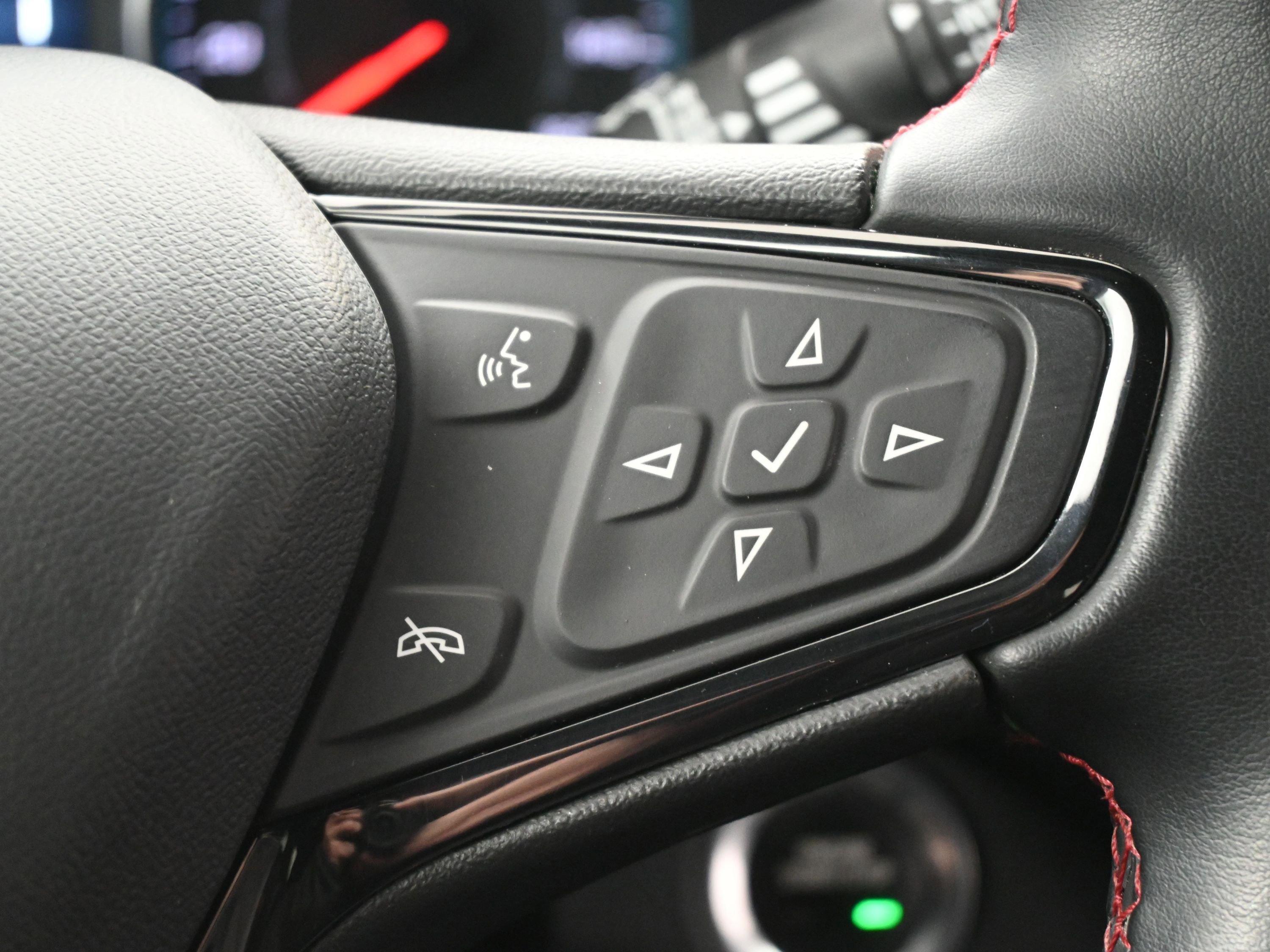 Used 2023 Chevrolet Equinox RS image 21