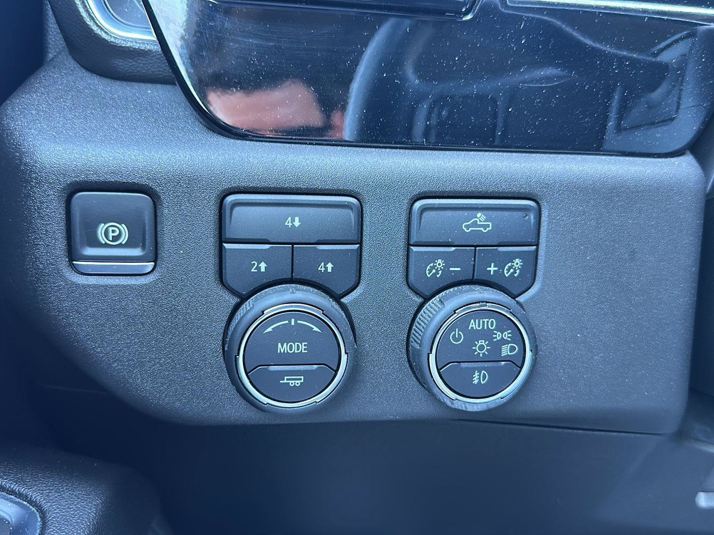 Used 2024 Chevrolet Silverado 2500 LT w/ Convenience Package AWD/4WD image 20