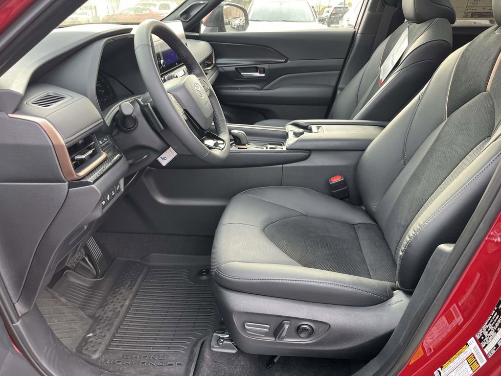 New 2026 Toyota Grand Highlander AWD Hybrid image 11