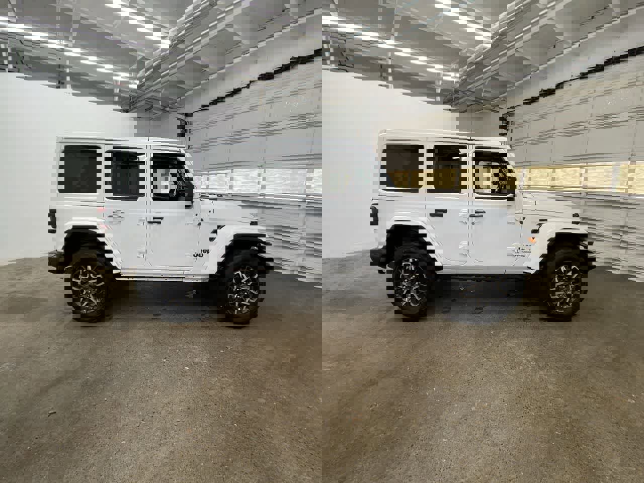 Used 2025 Jeep Wrangler Sahara image 7