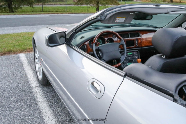 Used 2001 Jaguar XK8 Convertible image 63