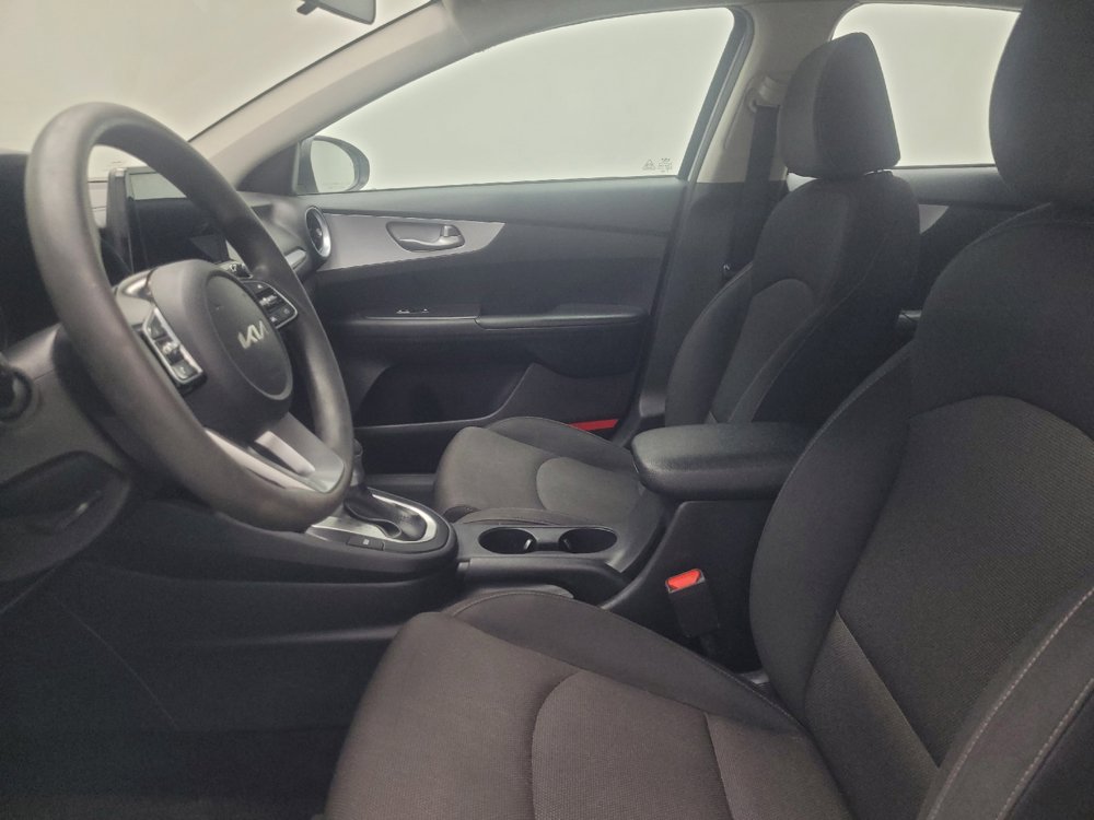 Used 2024 Kia Forte LXS w/ LXS Technology Package FWD image 17