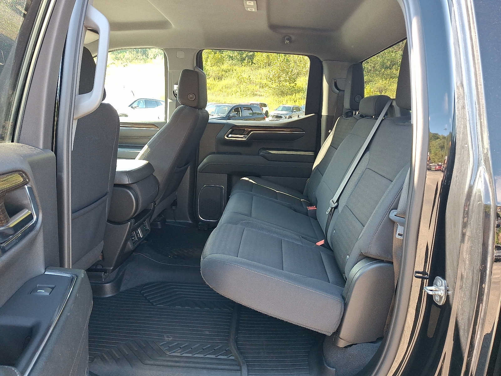 Used 2024 Chevrolet Silverado 1500 LT Trail Boss w/ Protection Package AWD/4WD image 10