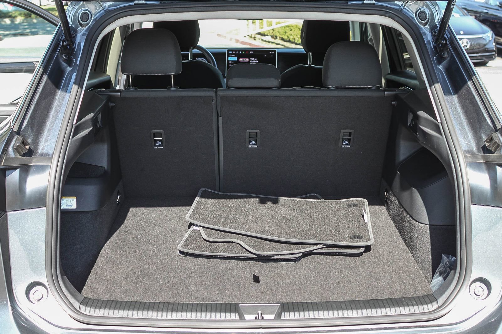 Used 2025 Volkswagen Tiguan S image 26