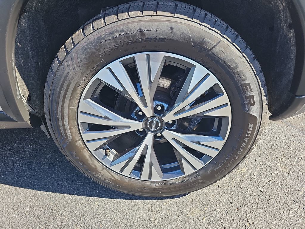 Used 2022 Nissan Rogue SV image 31