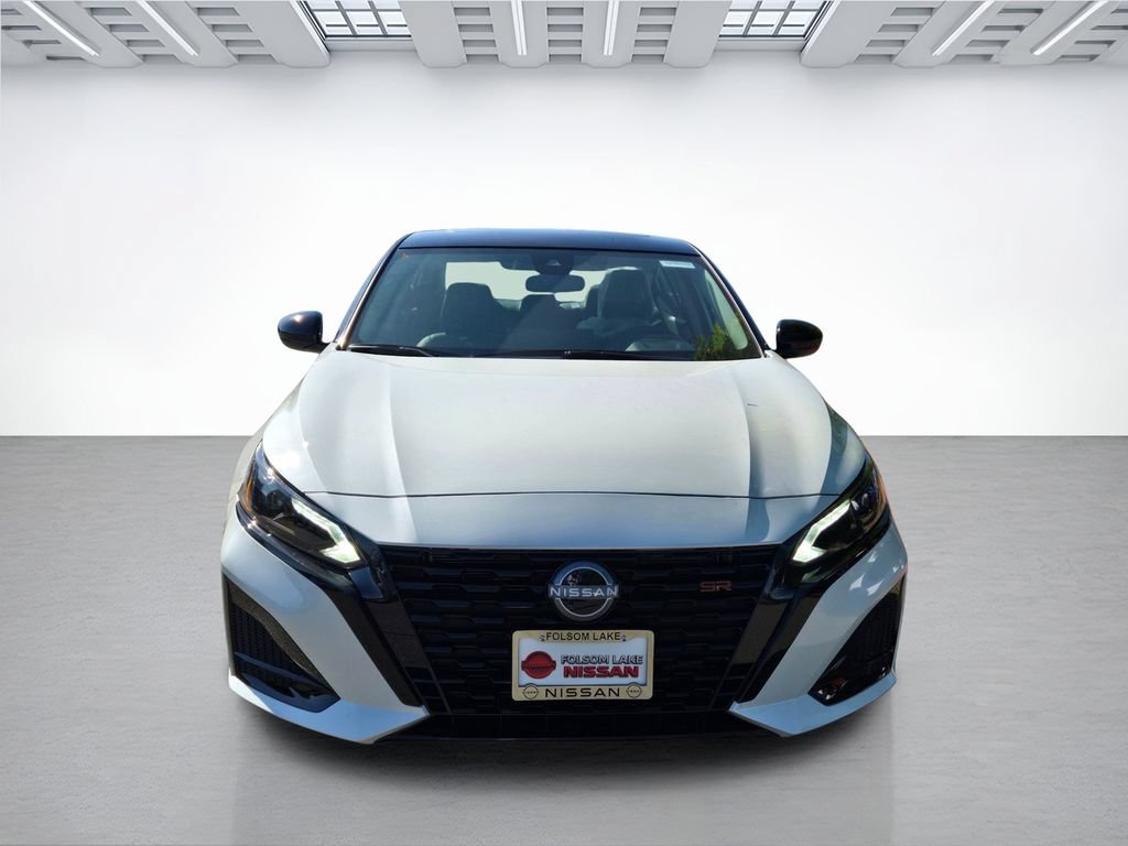 New 2026 Nissan Altima 2.5 SR w/ SR Midnight Edition Package AWD/4WD image 2