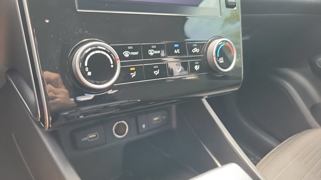 Used 2022 Hyundai Santa Cruz SEL w/ Activity Package FWD image 19