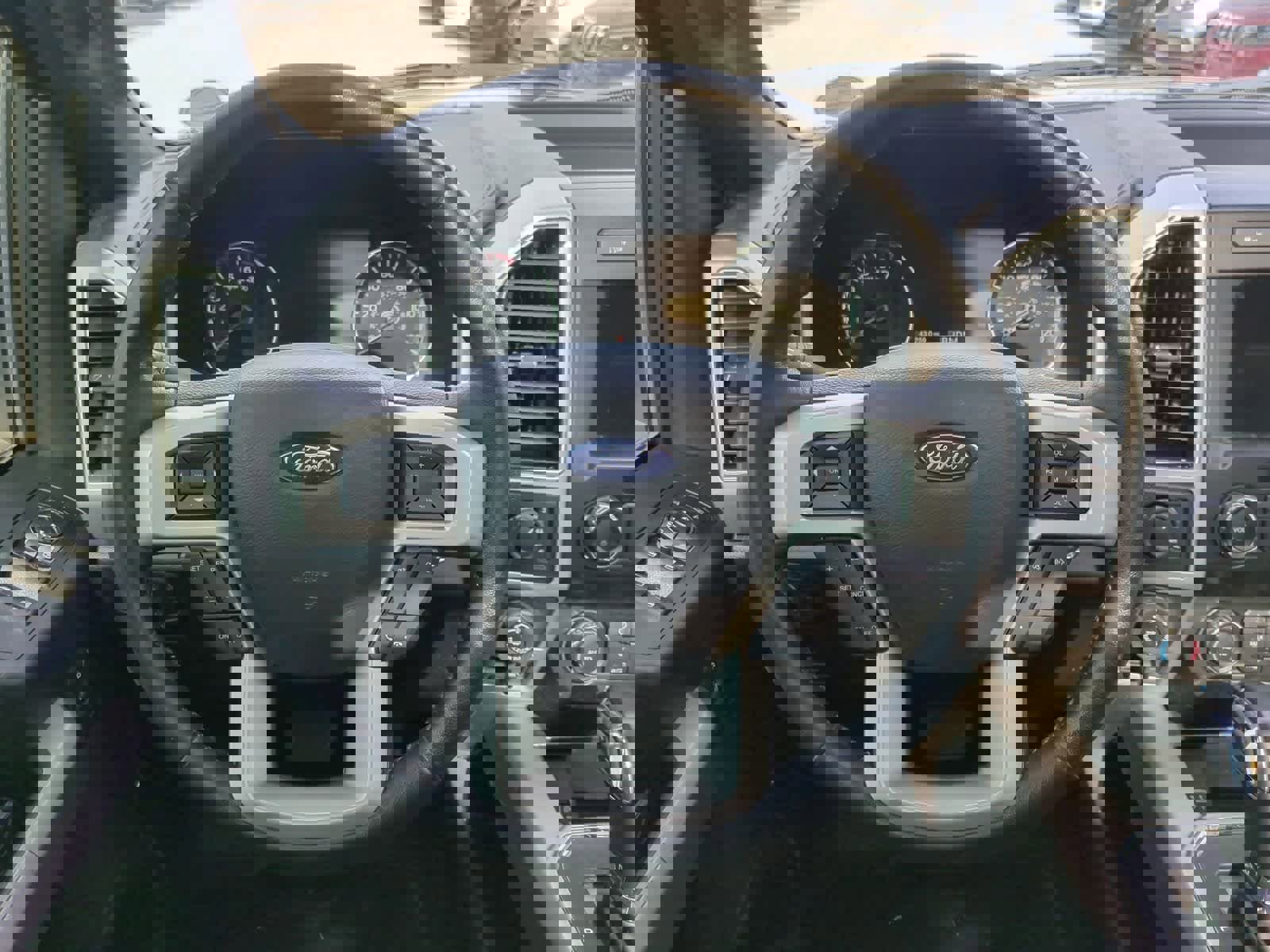 Used 2020 Ford F150 Lariat image 24