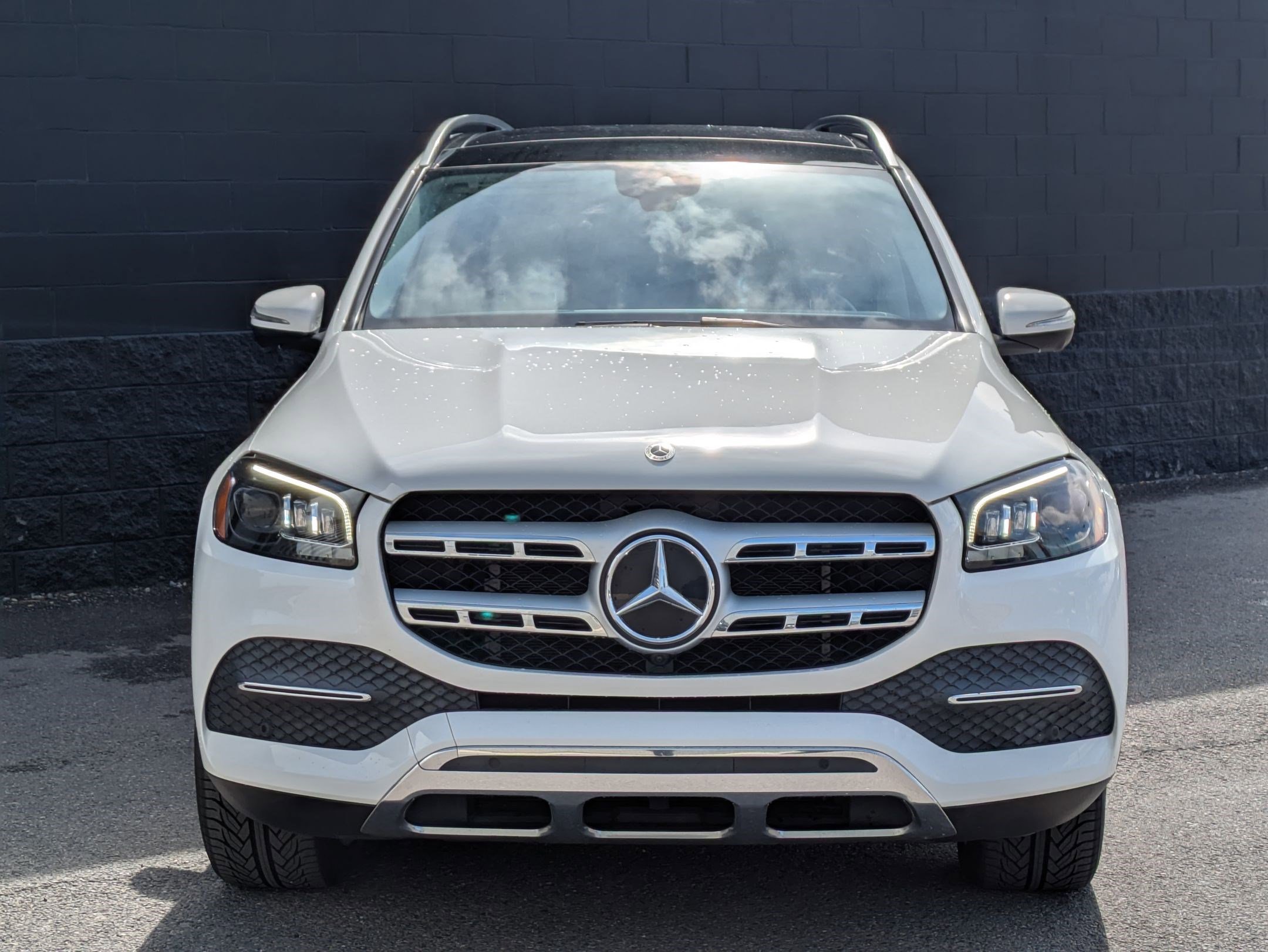 Used 2022 Mercedes-Benz GLS 450 4MATIC image 2